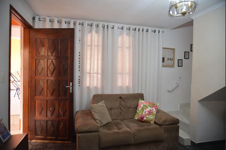 Casa à venda com 217m², 5 quartos e 2 vagasSala