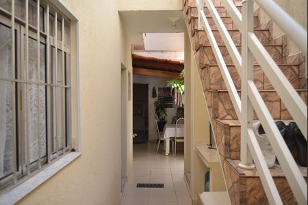 Casa à venda com 217m², 5 quartos e 2 vagasEntrada