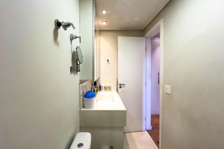 Apartamento à venda com 160m², 4 quartos e 2 vagas Apartamento à venda com 160m², 4 quartos e 2 vagasBanheiro Suíte