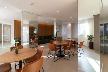 Apartamento à venda com 39m², 1 quarto e sem vaga Apartamento à venda com 39m², 1 quarto e sem vagaÁrea comum - Salão de festas