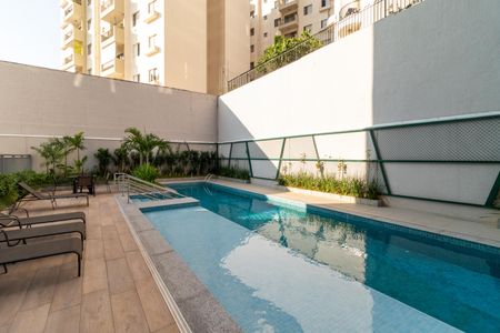 Apartamento à venda com 39m², 1 quarto e sem vaga Apartamento à venda com 39m², 1 quarto e sem vagaÁrea comum - Piscina