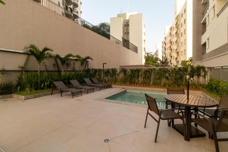Apartamento à venda com 39m², 1 quarto e sem vaga Apartamento à venda com 39m², 1 quarto e sem vagaÁrea comum - Piscina