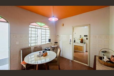 Casa à venda com 229m², 7 quartos e 4 vagasCopa