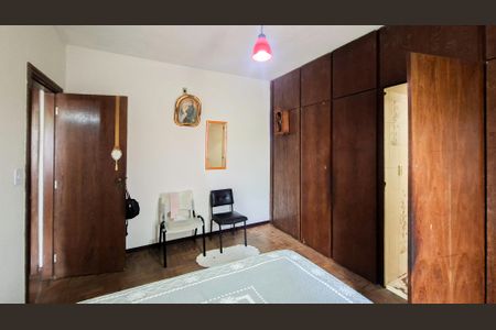 Casa à venda com 229m², 7 quartos e 4 vagasSuíte