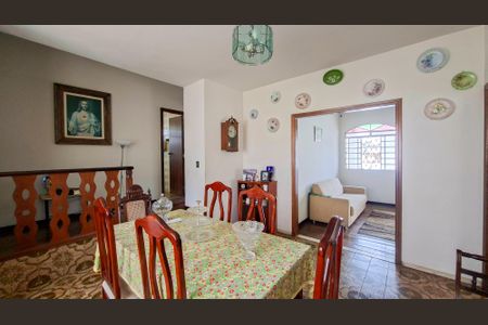 Casa à venda com 229m², 7 quartos e 4 vagasSala de Jantar