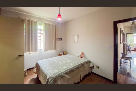 Casa à venda com 229m², 7 quartos e 4 vagasSuíte