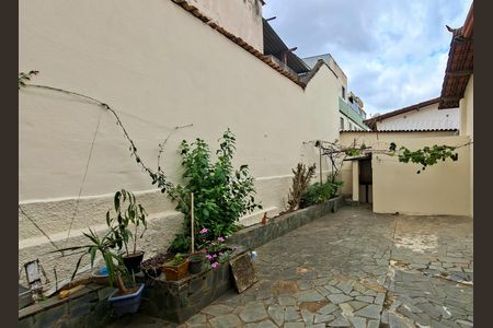 Casa à venda com 229m², 7 quartos e 4 vagasQuintal