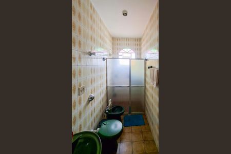 Casa à venda com 229m², 7 quartos e 4 vagasBanheiro 1