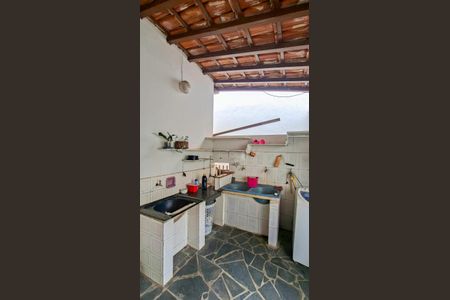 Casa à venda com 229m², 7 quartos e 4 vagasÁrea de Serviço