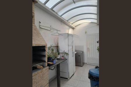 Casa à venda com 2 quartos, 118m² em Chora Menino, São Paulo