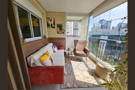 Apartamento à venda com 138m², 3 quartos e 3 vagas