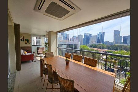 Apartamento à venda com 3 quartos, 138m² em Santo Amaro, São Paulo
