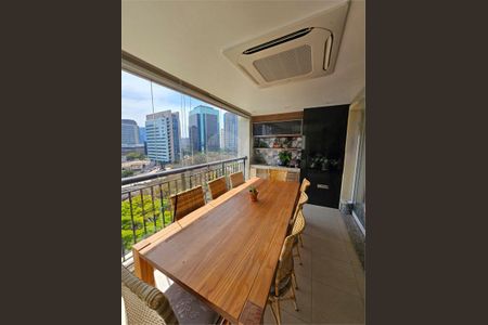 Apartamento à venda com 138m², 3 quartos e 3 vagas