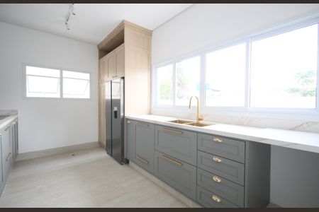 Casa à venda com 350m², 3 quartos e 3 vagasCozinha