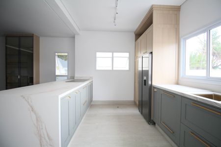 Casa à venda com 350m², 3 quartos e 3 vagasCozinha