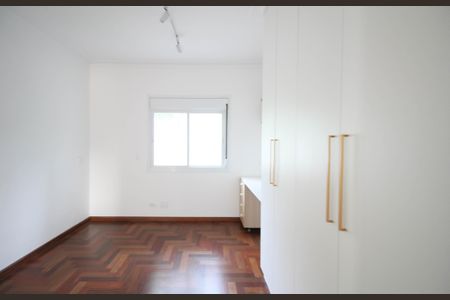 Casa à venda com 350m², 3 quartos e 3 vagasSuíte 3