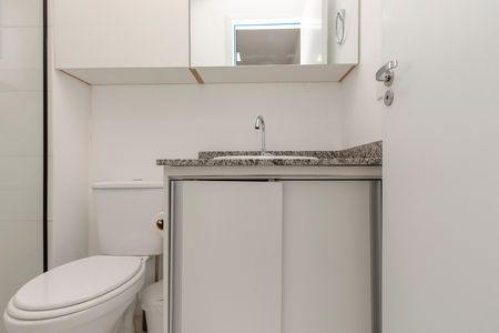 Studio para alugar com 25m², 1 quarto e sem vaga Studio para alugar com 25m², 1 quarto e sem vagaBanheiro