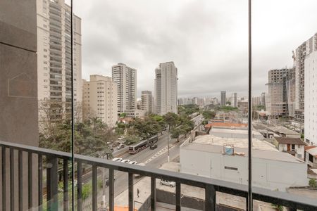 Studio para alugar com 25m², 1 quarto e sem vaga Studio para alugar com 25m², 1 quarto e sem vagaVaranda