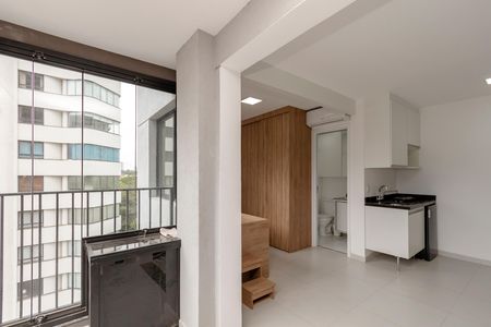 Studio para alugar com 25m², 1 quarto e sem vaga Studio para alugar com 25m², 1 quarto e sem vagaVaranda