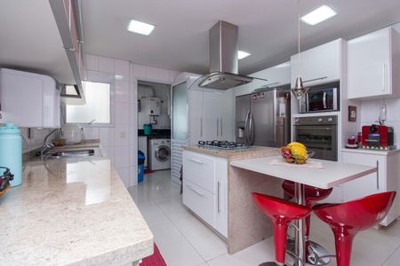 Apartamento à venda com 143m², 3 quartos e 2 vagas Apartamento à venda com 143m², 3 quartos e 2 vagasCozinha