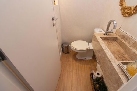 Apartamento à venda com 143m², 3 quartos e 2 vagas Apartamento à venda com 143m², 3 quartos e 2 vagasLavabo