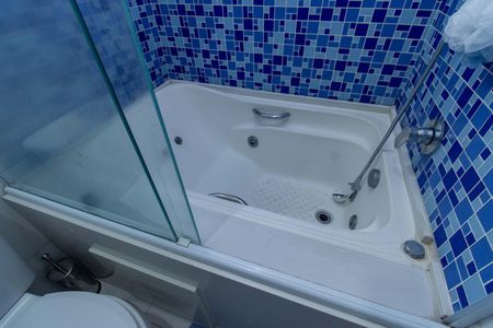 Apartamento à venda com 143m², 3 quartos e 2 vagas Apartamento à venda com 143m², 3 quartos e 2 vagasBanheiro da Suíte 1