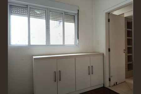 Apartamento à venda com 147m², 2 quartos e 1 vaga Apartamento à venda com 147m², 2 quartos e 1 vagaCloset da suíte 1