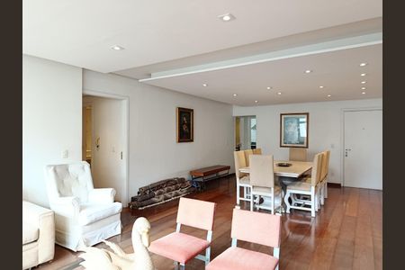 Apartamento à venda com 147m², 2 quartos e 1 vaga Apartamento à venda com 147m², 2 quartos e 1 vagaSala