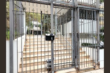 Apartamento à venda com 147m², 2 quartos e 1 vaga Apartamento à venda com 147m², 2 quartos e 1 vagaFachada