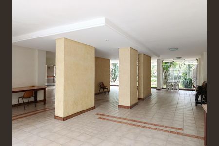 Apartamento à venda com 147m², 2 quartos e 1 vaga Apartamento à venda com 147m², 2 quartos e 1 vagaÁrea comum