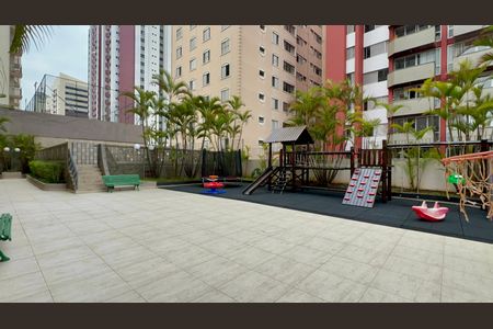 Apartamento à venda com 117m², 3 quartos e 2 vagas Apartamento à venda com 117m², 3 quartos e 2 vagasÁrea comum - Playground