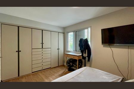 Apartamento à venda com 117m², 3 quartos e 2 vagas Apartamento à venda com 117m², 3 quartos e 2 vagasSuíte