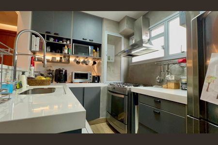 Apartamento à venda com 117m², 3 quartos e 2 vagas Apartamento à venda com 117m², 3 quartos e 2 vagasCozinha