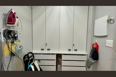 Apartamento à venda com 117m², 3 quartos e 2 vagas Apartamento à venda com 117m², 3 quartos e 2 vagasÁrea de Serviço