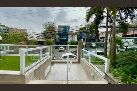 Apartamento à venda com 117m², 3 quartos e 2 vagas Apartamento à venda com 117m², 3 quartos e 2 vagasEntrada