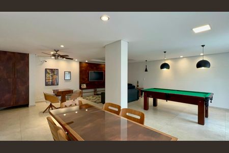 Apartamento à venda com 117m², 3 quartos e 2 vagas Apartamento à venda com 117m², 3 quartos e 2 vagasÁrea comum - Salão de jogos