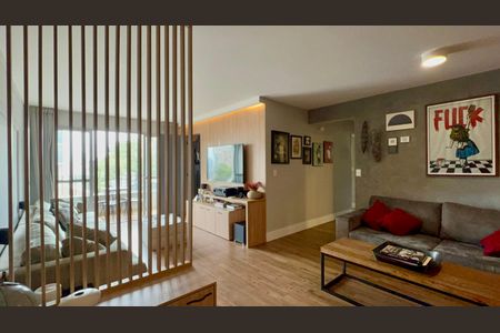 Sala de apartamento à venda com 3 quartos, 117m² em Vila Madalena, São Paulo