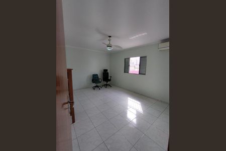 Casa à venda com 280m², 4 quartos e 2 vagas Casa à venda com 280m², 4 quartos e 2 vagasFoto 23