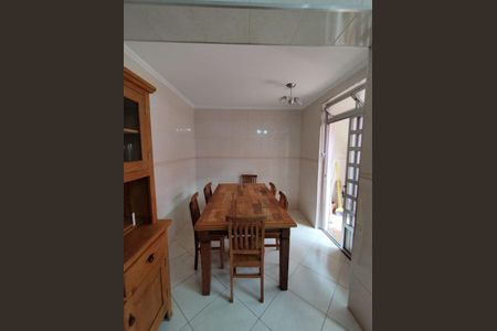 Casa à venda com 280m², 4 quartos e 2 vagas Casa à venda com 280m², 4 quartos e 2 vagasFoto 40