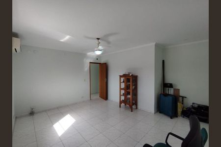 Casa à venda com 280m², 4 quartos e 2 vagas Casa à venda com 280m², 4 quartos e 2 vagasFoto 27