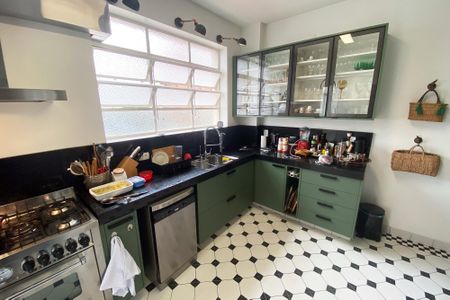 Apartamento para alugar com 190m², 2 quartos e 2 vagasCozinha