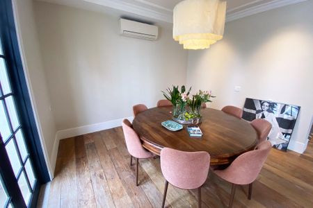 Apartamento para alugar com 190m², 2 quartos e 2 vagasSala