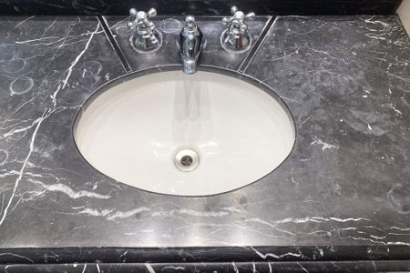 Apartamento para alugar com 190m², 2 quartos e 2 vagasBanheiro do Quarto 2