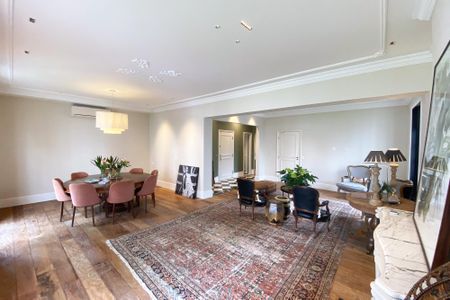 Apartamento para alugar com 190m², 2 quartos e 2 vagasSala