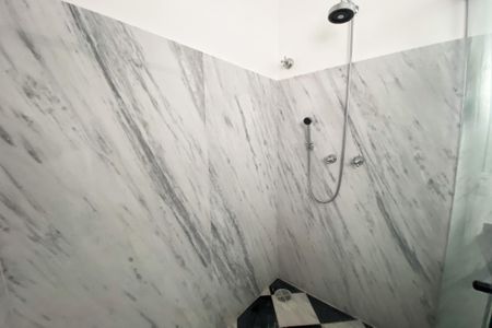 Apartamento para alugar com 190m², 2 quartos e 2 vagasBanheiro do Quarto 1