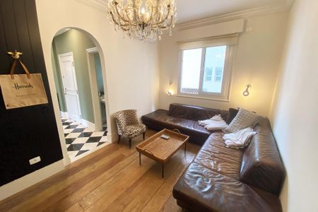 Apartamento para alugar com 190m², 2 quartos e 2 vagasSala