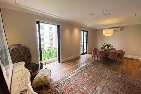 Apartamento para alugar com 190m², 2 quartos e 2 vagasSala