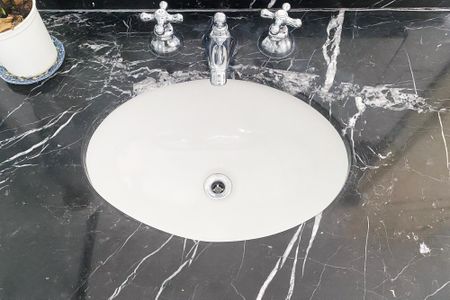 Apartamento para alugar com 190m², 2 quartos e 2 vagasBanheiro do Quarto 1