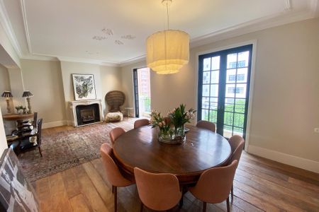 Apartamento para alugar com 190m², 2 quartos e 2 vagasSala