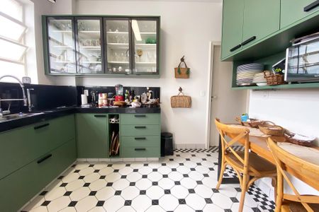 Apartamento para alugar com 190m², 2 quartos e 2 vagasCozinha